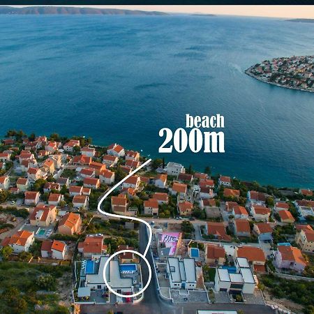 Holiday Home Olive Exclusive - 8 People, Heated Pool, Okrug Gornji, Sea View Трогир Экстерьер фото