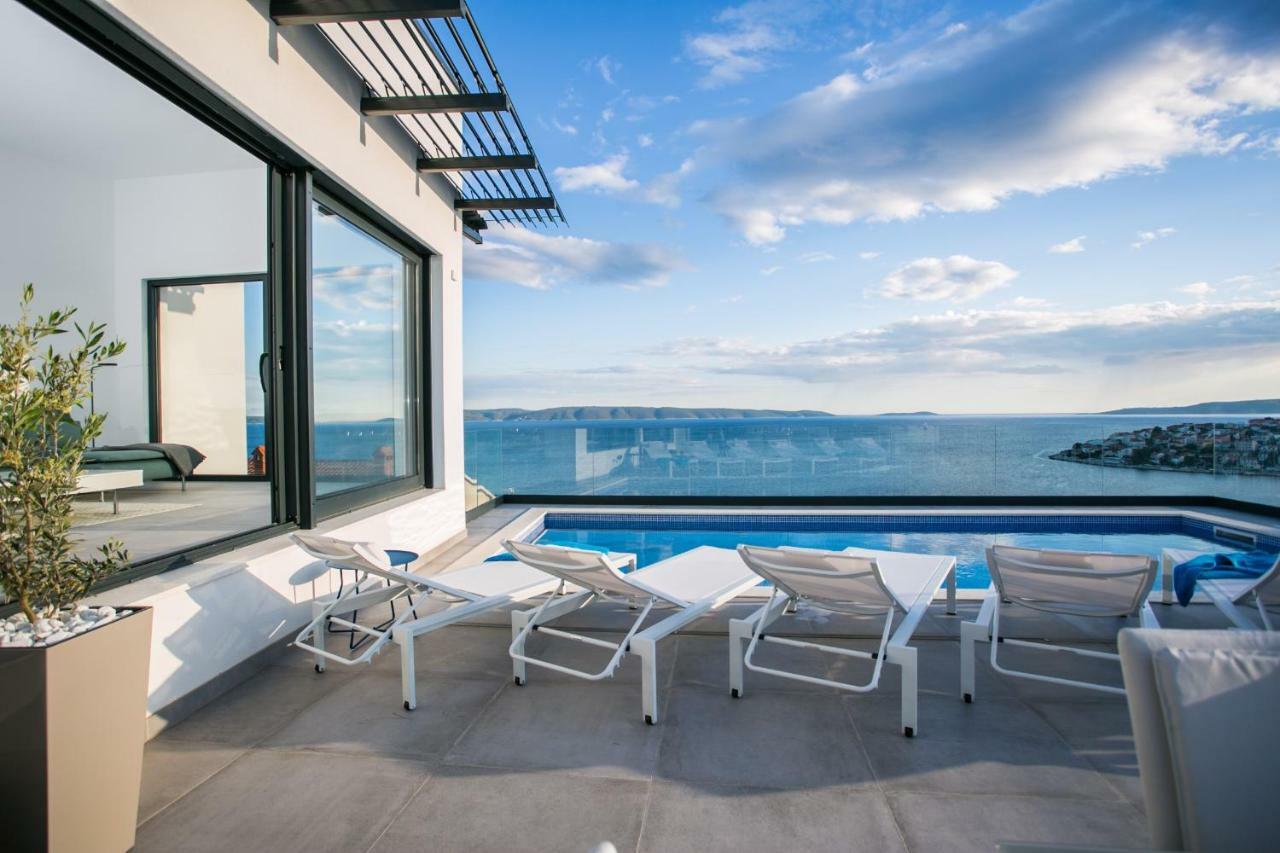 Holiday Home Olive Exclusive - 8 People, Heated Pool, Okrug Gornji, Sea View Трогир Экстерьер фото