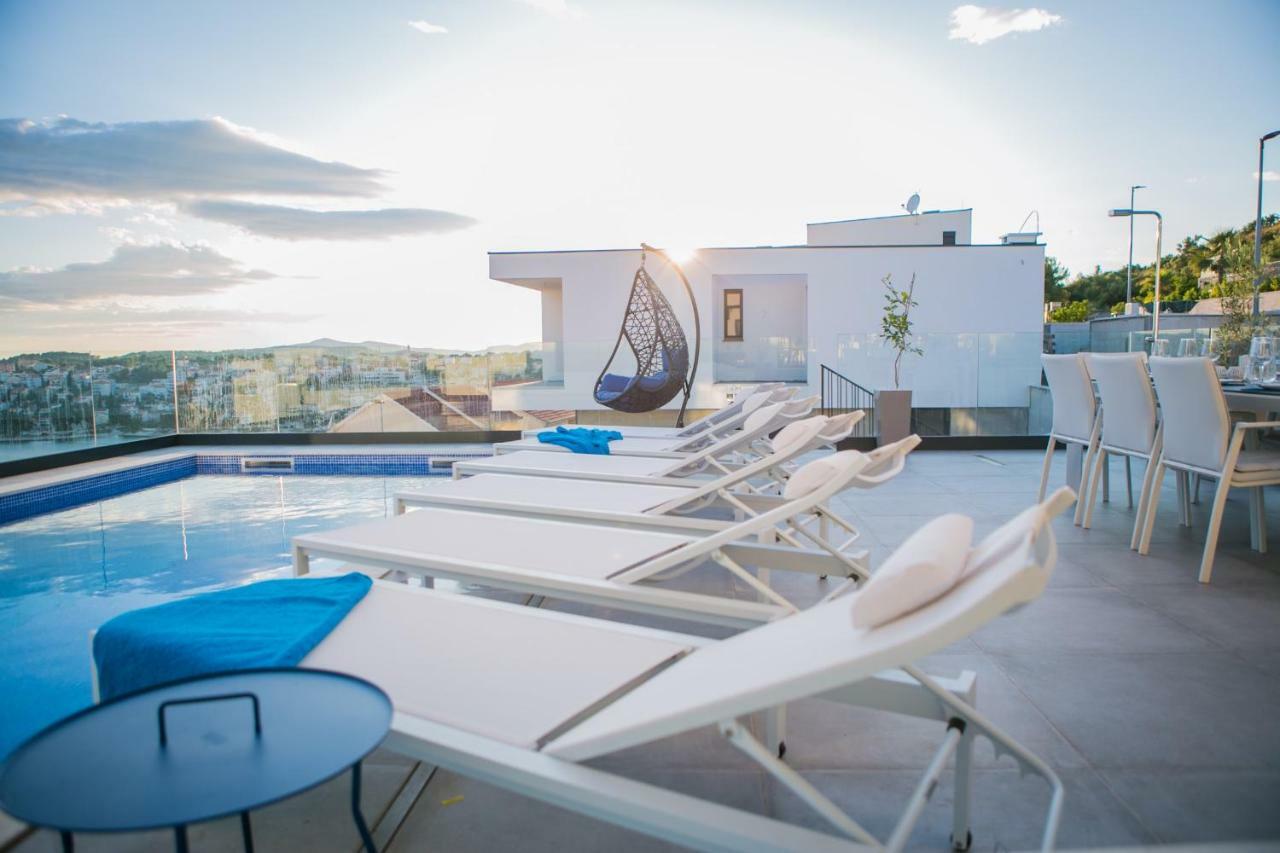 Holiday Home Olive Exclusive - 8 People, Heated Pool, Okrug Gornji, Sea View Трогир Экстерьер фото